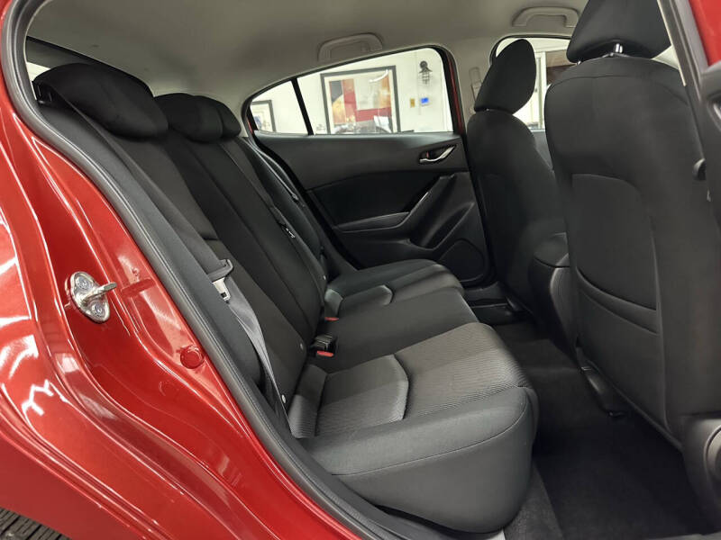 2017 Mazda MAZDA3 Sport