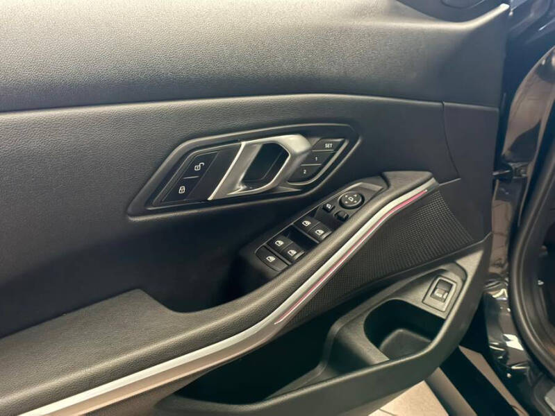 2024 BMW 3 Series 330i xDrive