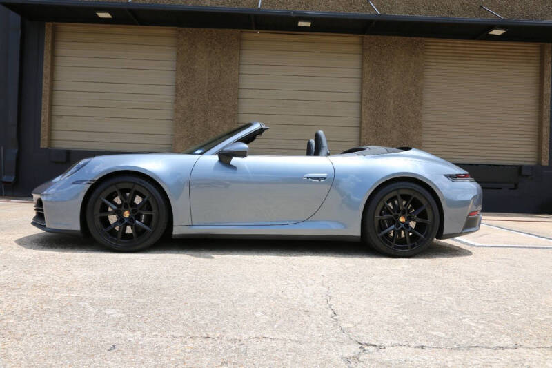 2025 Porsche 911 Carrera