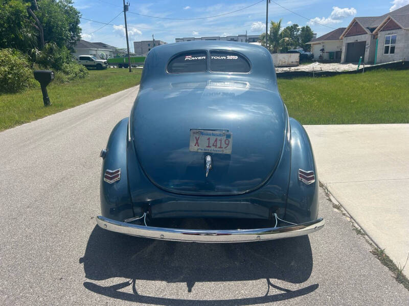 1940 Ford Deluxe