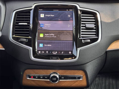 2023 Volvo XC90 B5 Plus Bright Theme