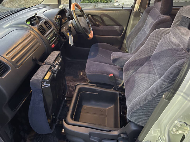 2001 Suzuki Solio