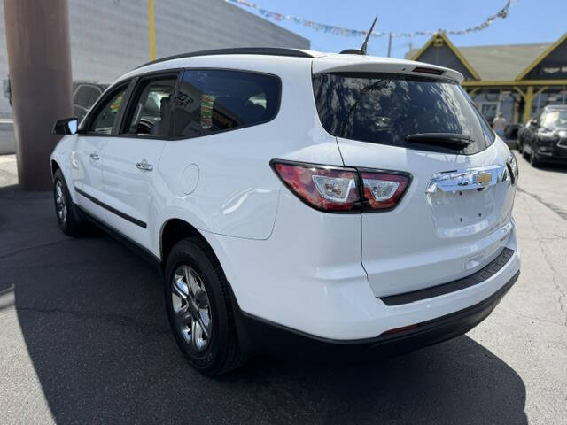 2016 Chevrolet Traverse LS