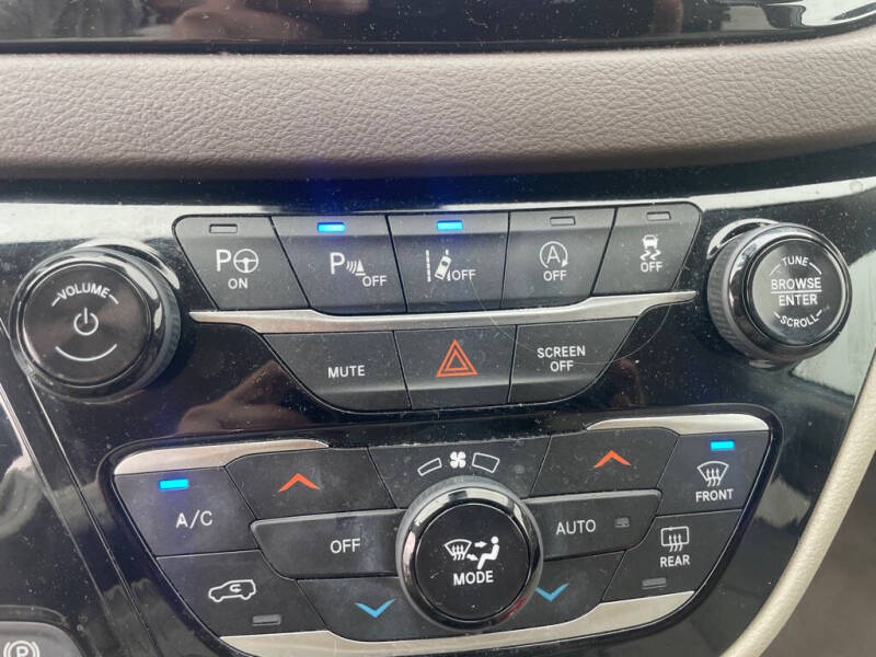 2020 Chrysler Pacifica Touring L Plus
