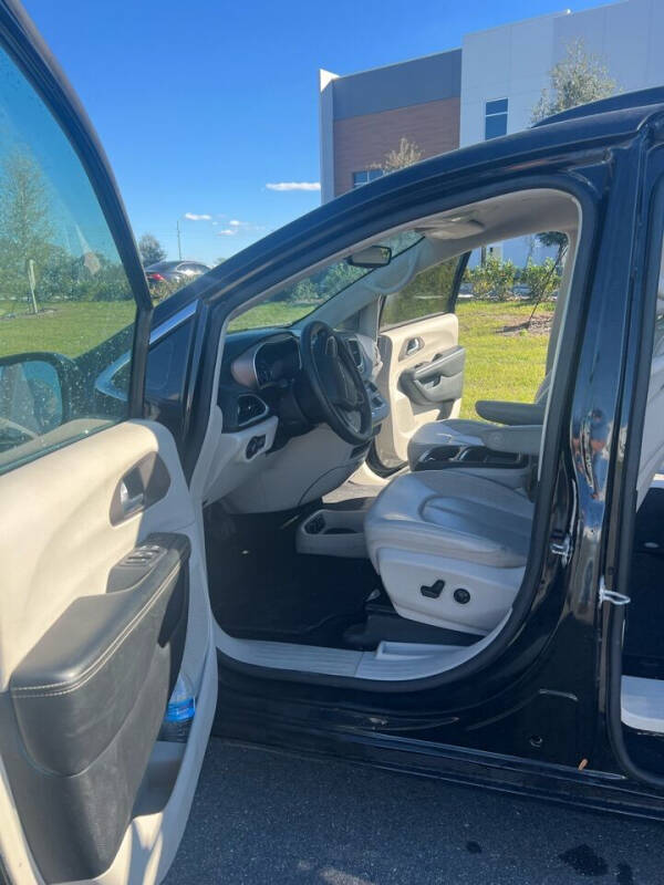 2021 Chrysler Voyager LXi