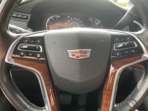 2017 Cadillac Escalade Luxury