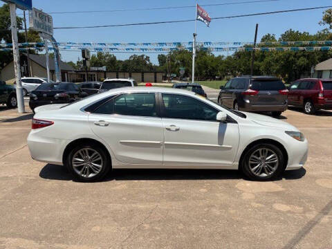 2016 Toyota Camry XLE