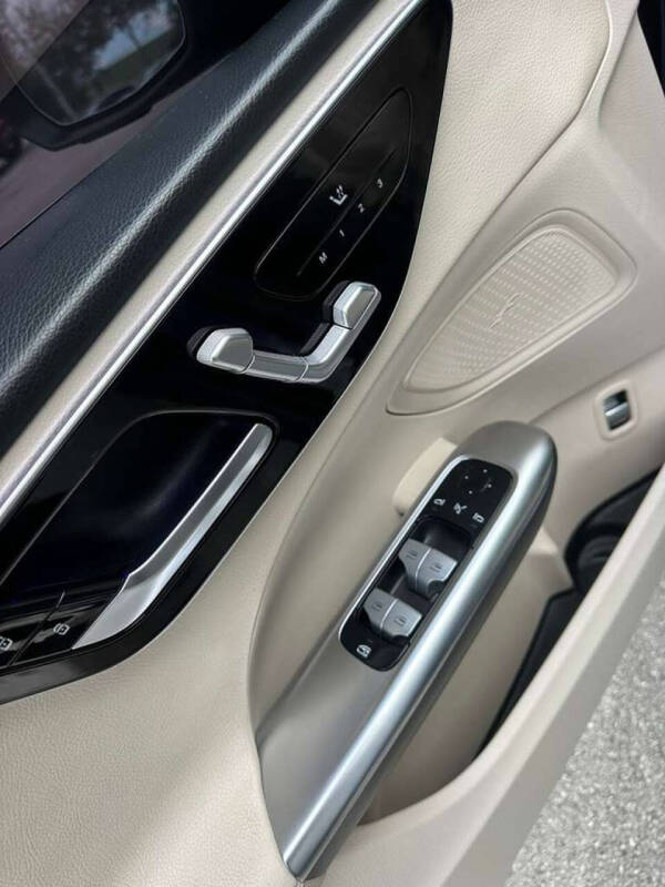 2022 Mercedes-Benz C-Class C 300