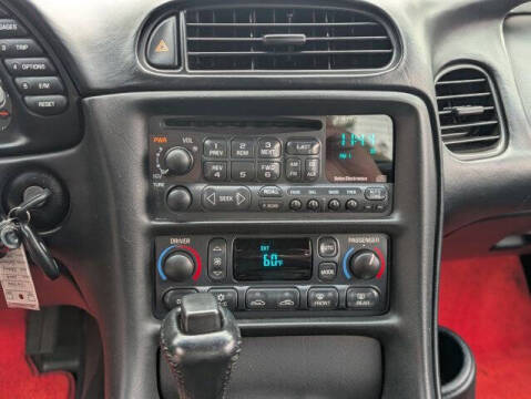 2004 Chevrolet Corvette