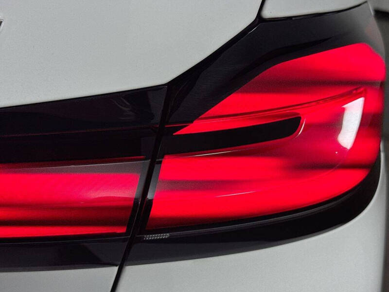 2022 BMW 5 Series 530i