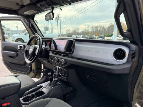 2025 Jeep Gladiator NightHawk