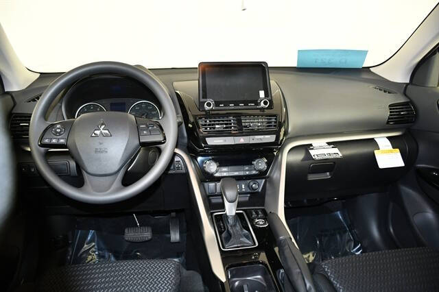 2026 Mitsubishi Eclipse Cross LE