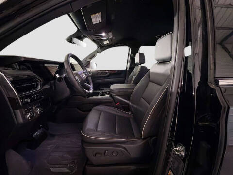 2025 GMC Yukon Elevation