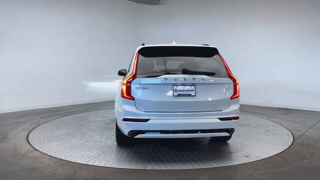 2022 Volvo XC90 Recharge T8 R-Design