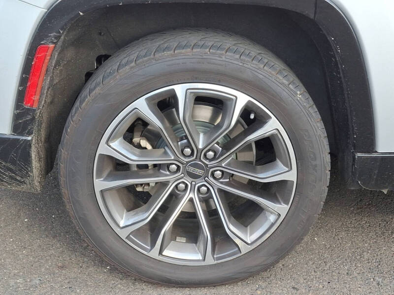 2022 Jeep Wagoneer Series III