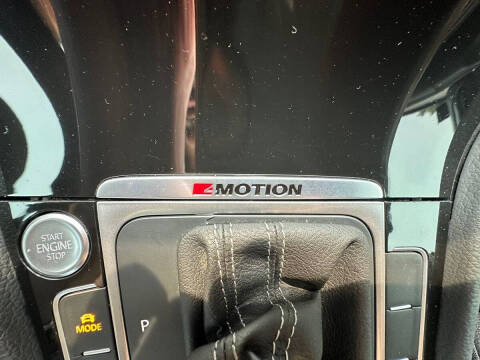 2016 Volkswagen Golf R