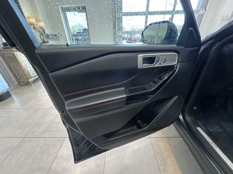 2024 Ford Explorer ST-Line