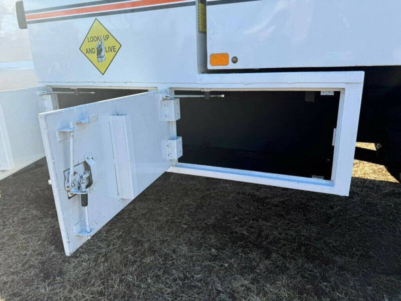 2013 Ford F-650 Super Duty