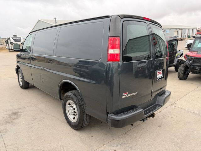 2017 Chevrolet Express 2500
