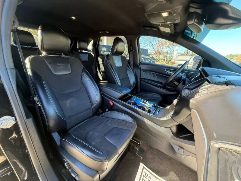 2019 Ford Edge ST