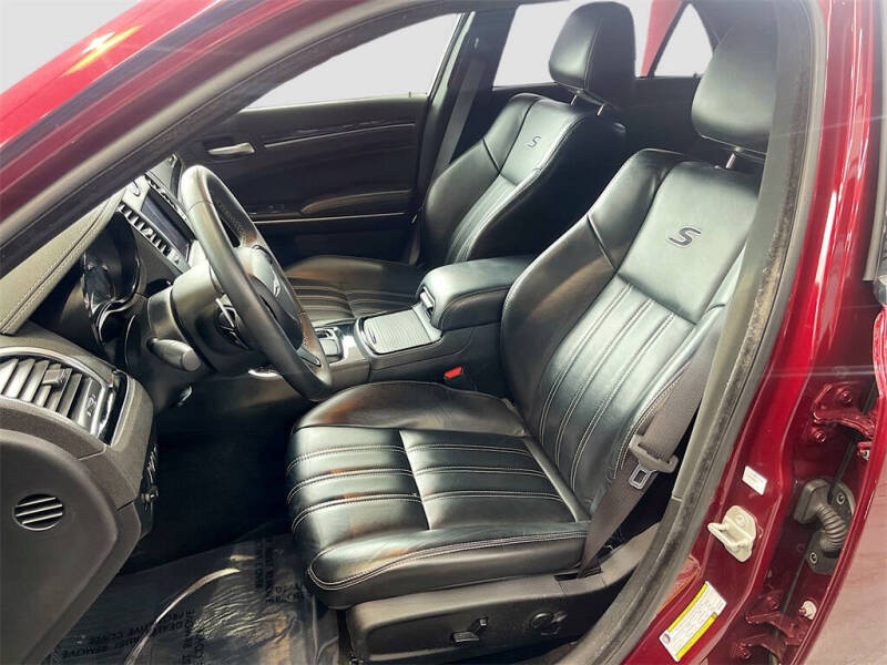 2023 Chrysler 300 S V6