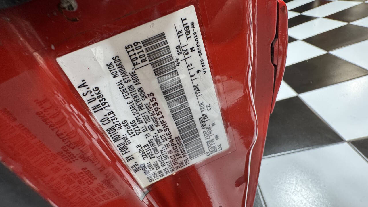 1992 Ford Mustang 39