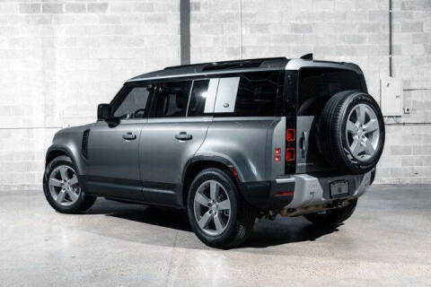 2022 Land Rover Defender 110 SE