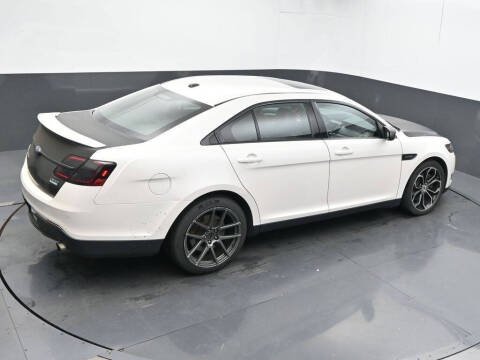 2017 Ford Taurus SHO