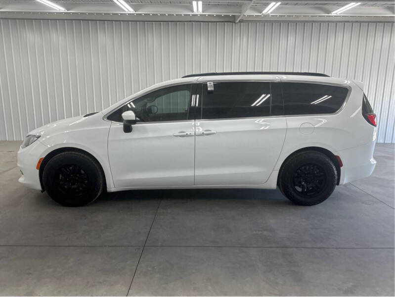 2020 Chrysler Voyager LXi