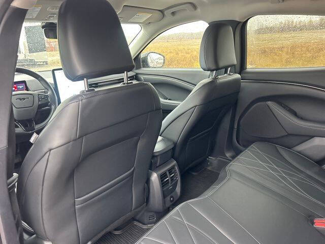 2025 Ford Mustang Mach-E Select