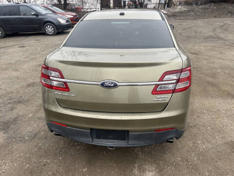 2013 Ford Taurus SEL