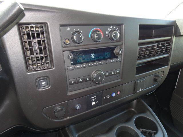 2024 Chevrolet Express 2500
