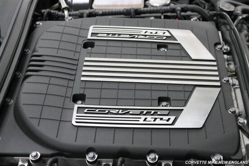 2016 Chevrolet Corvette 23