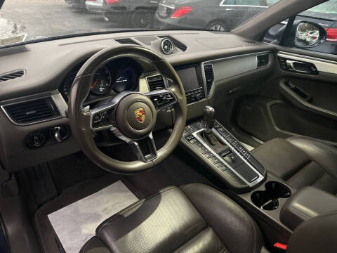 2015 Porsche Macan Turbo