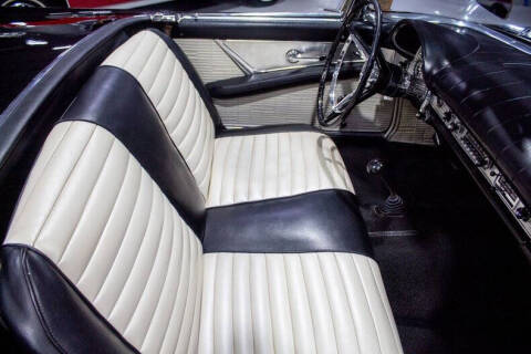 1957 Ford Thunderbird