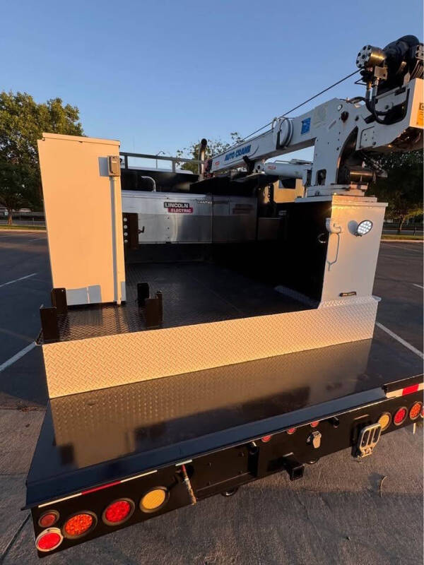 2013 Peterbilt 337