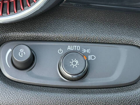 2025 Chevrolet Trax RS