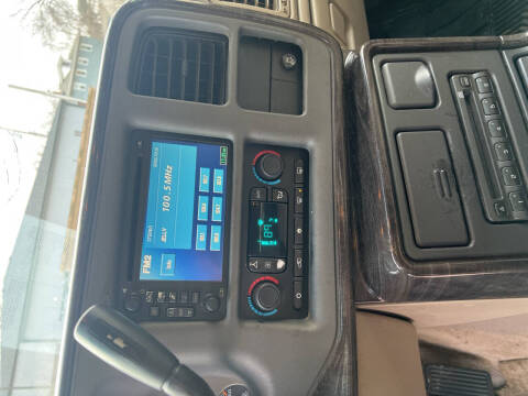 2005 GMC Yukon XL Denali