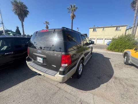 2005 Ford Expedition Eddie Bauer