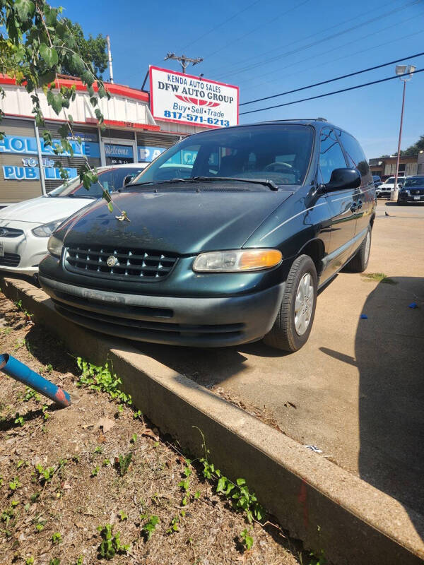 2000 Chrysler Voyager SE