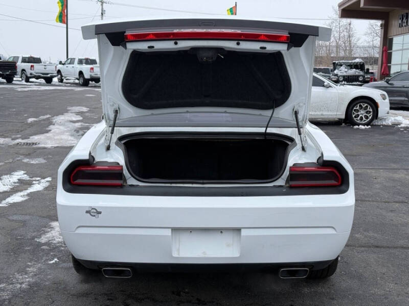 2013 Dodge Challenger SXT