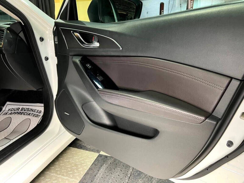 2017 Mazda MAZDA3 Grand Touring