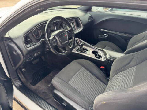 2017 Dodge Challenger SXT