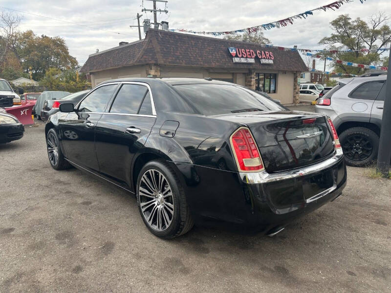 2012 Chrysler 300 Limited