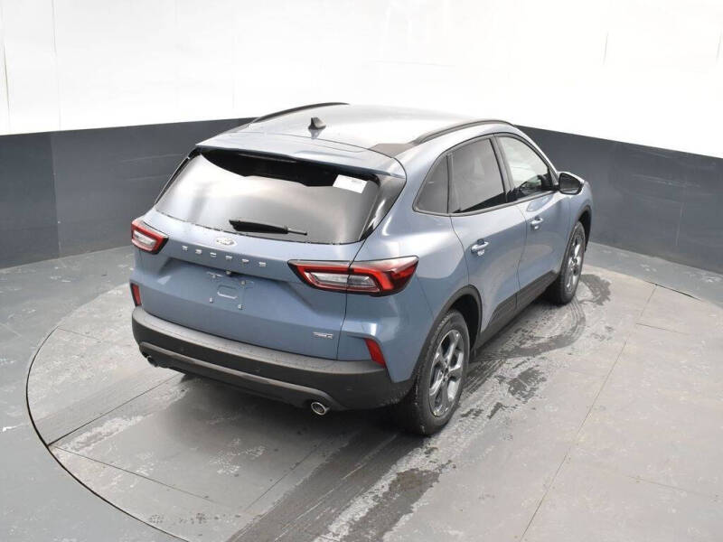 2026 Ford Escape Hybrid ST-Line Select