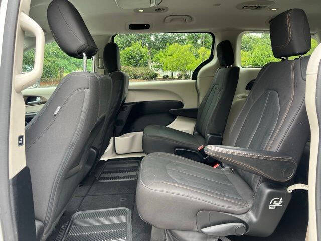 2017 Chrysler Pacifica Touring