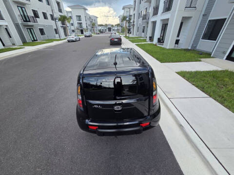 2011 Kia Soul +