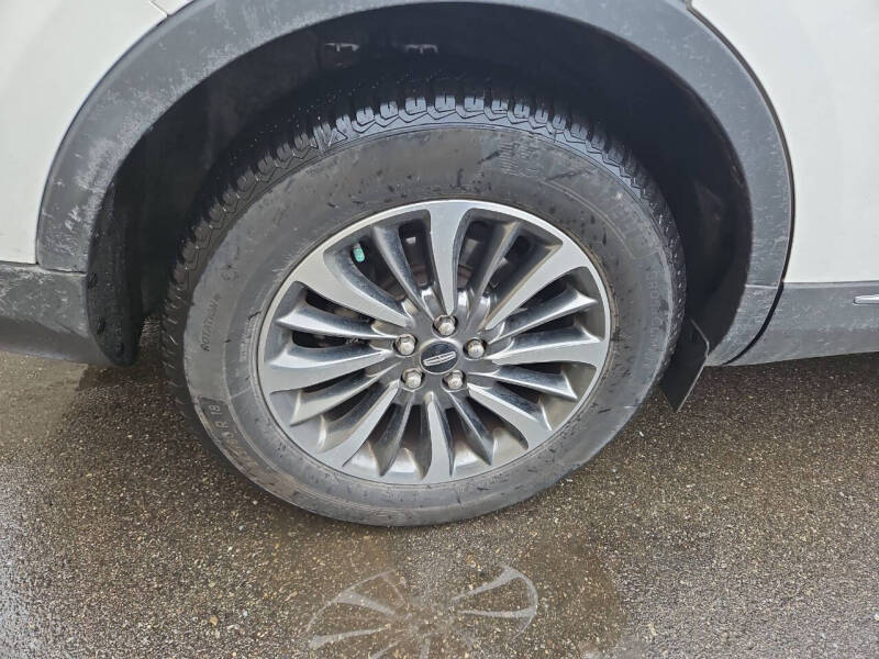 2020 Lincoln Nautilus Reserve