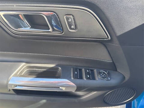 2017 Ford Mustang V6