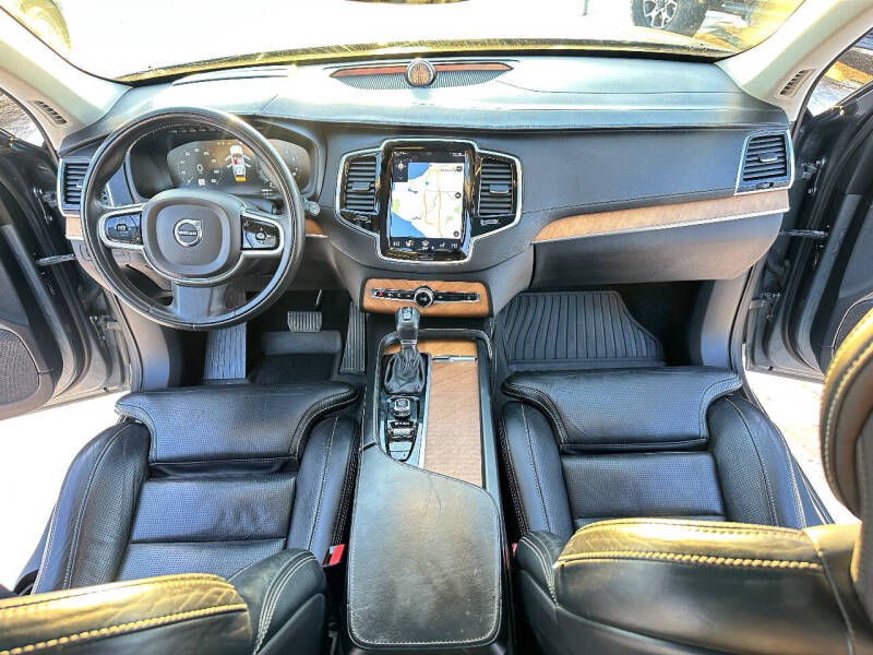 2019 Volvo XC90 T6 Inscription